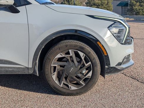 Used 2023 Kia Sportage SX image 9