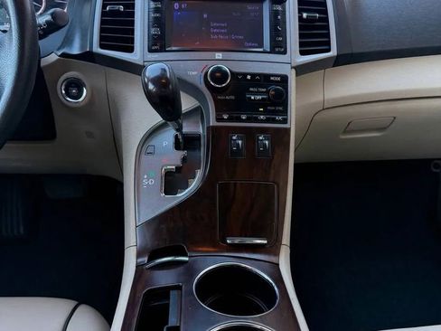 Used 2014 Toyota Venza XLE image 13