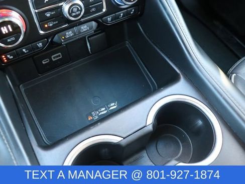 Used 2021 GMC Yukon XL SLT image 29