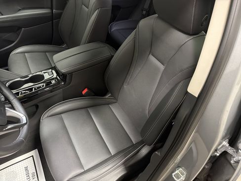Used 2023 Buick Envision Essence image 19