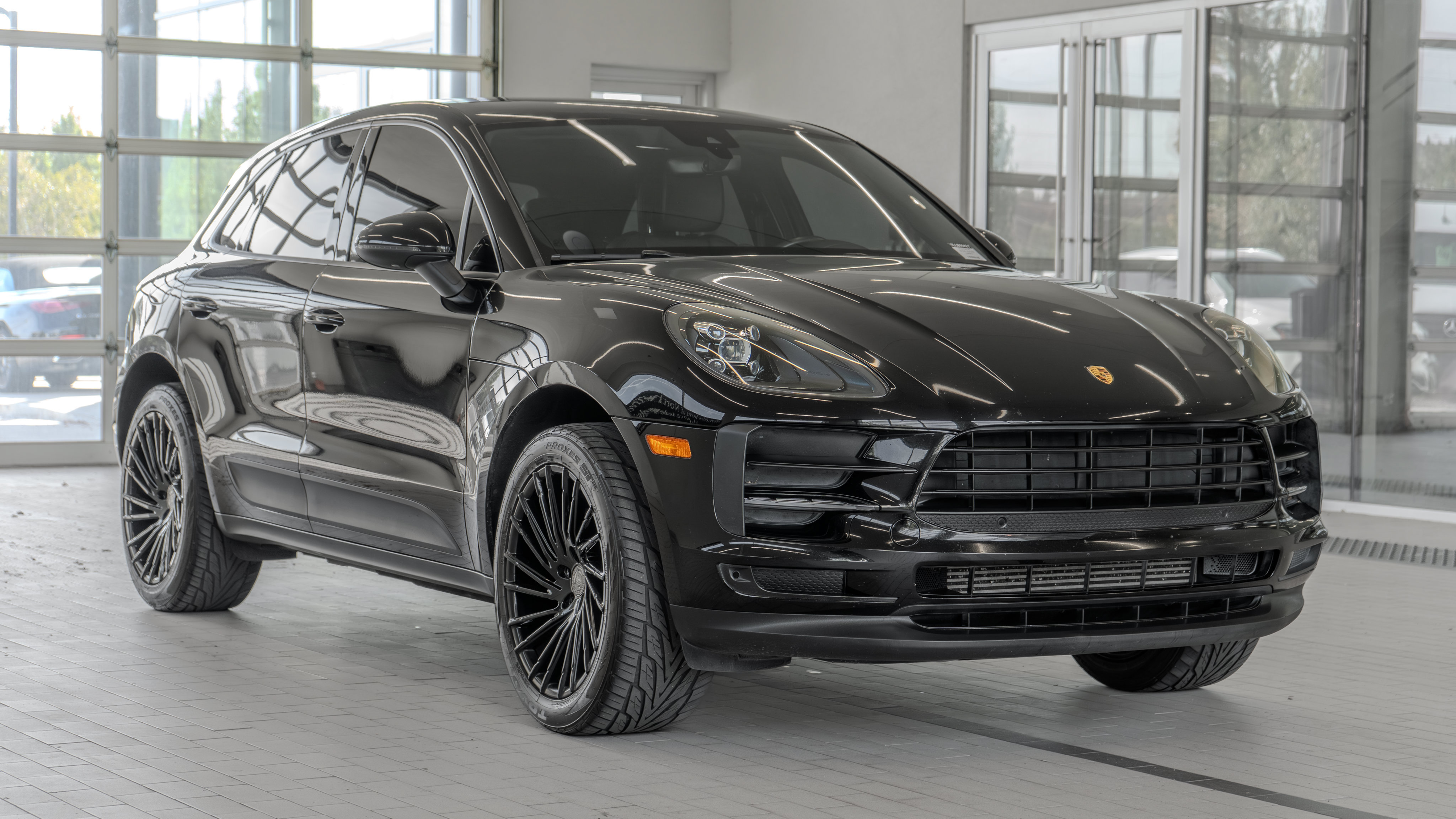Used 2020 Porsche Macan AWD/4WD image 21