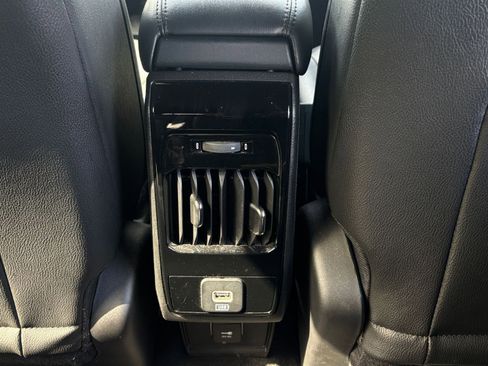 Used 2025 Jeep Compass Latitude image 22