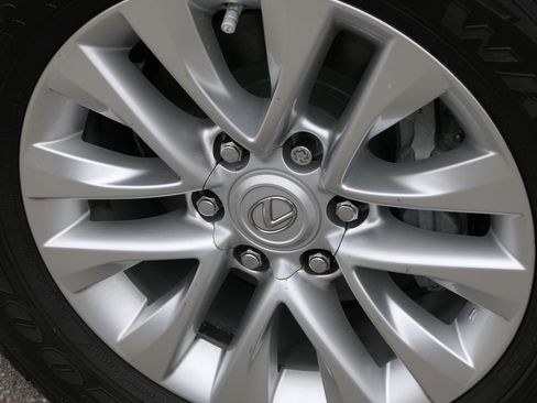Used 2019 Lexus GX 460 Premium AWD/4WD image 11