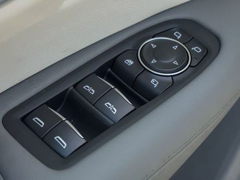 New 2026 Cadillac XT5 Premium Luxury w/ Driver Assist Package FWD image 18