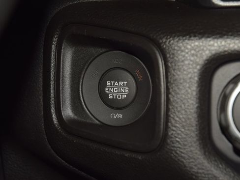 Used 2025 Jeep Wrangler Sport AWD/4WD image 37