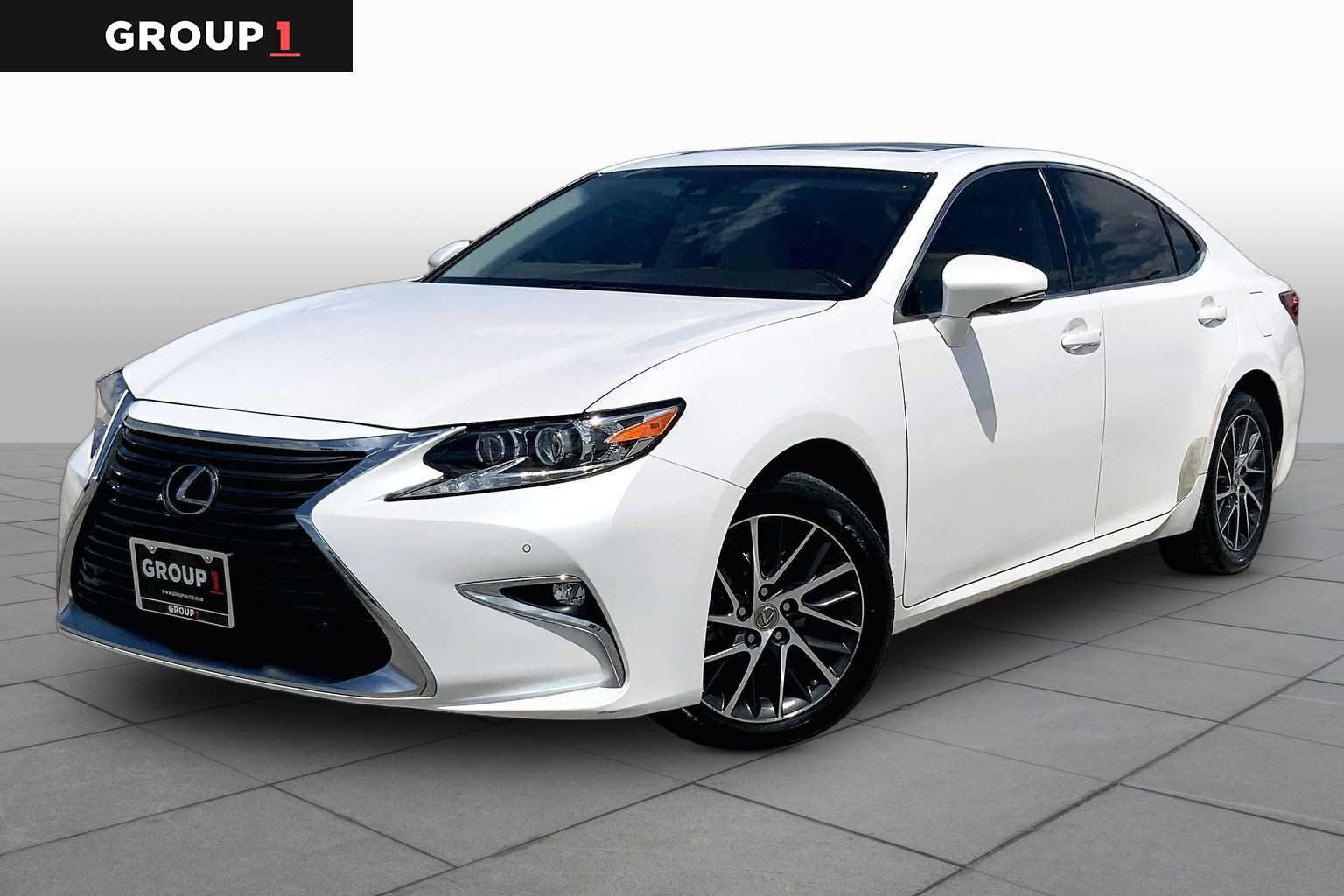 Used 2017 Lexus ES 350 w/ Luxury Package FWD image 1