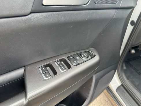 Used 2021 Kia Sportage S image 25