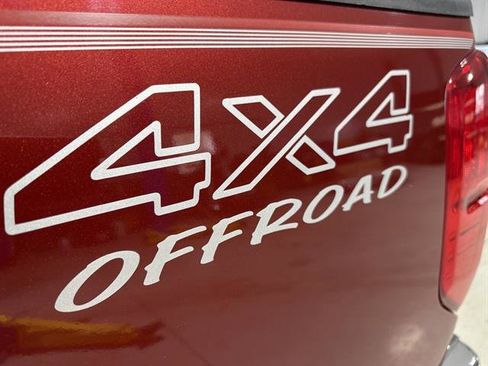 Used 2017 Nissan Frontier SV image 12