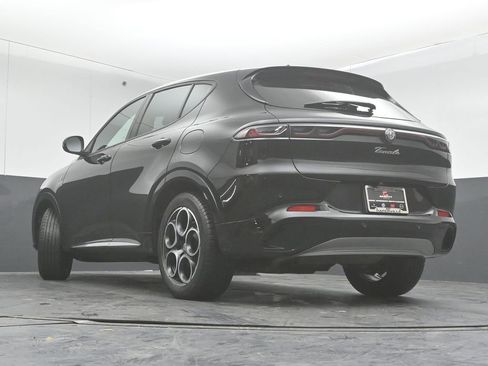 Used 2024 Alfa Romeo Tonale Ti image 14