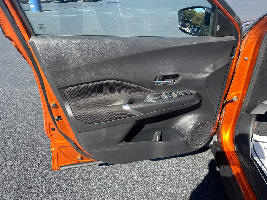 Used 2023 Nissan Kicks SV FWD image 12