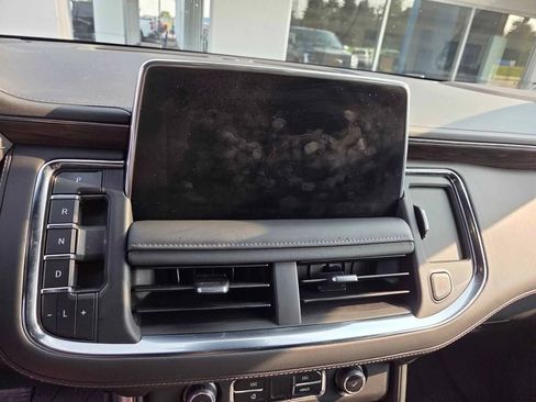Used 2023 Chevrolet Tahoe LT w/ Luxury Package AWD/4WD image 13