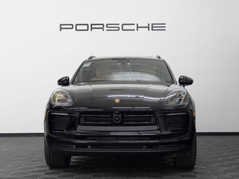 New 2026 Porsche Macan image 9