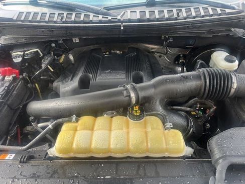 Used 2019 Ford Expedition Platinum RWD image 17