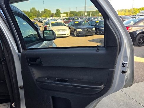 Used 2012 Ford Escape XLT image 14