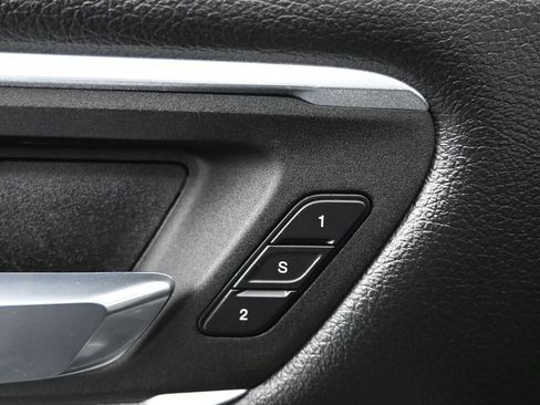 Used 2022 RAM 1500 Laramie image 14