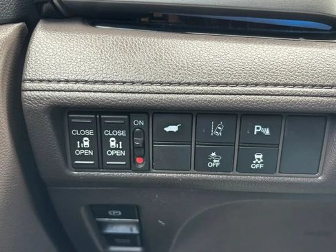 Used 2018 Honda Odyssey Elite image 26