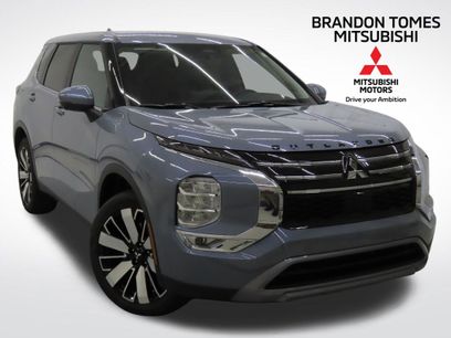 New 2025 Mitsubishi Outlander SE