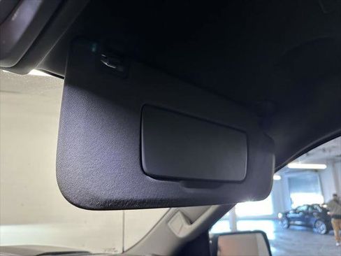 Certified 2024 GMC Sierra 1500 SLT image 35