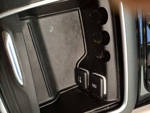 Used 2022 Chrysler Pacifica Limited image 28