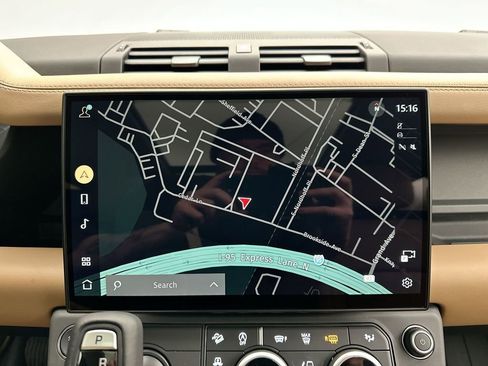 New 2026 Land Rover Defender 110 X-Dynamic SE image 21