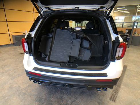 Used 2025 Ford Explorer ST w/ Sun And Sound Package AWD/4WD image 22