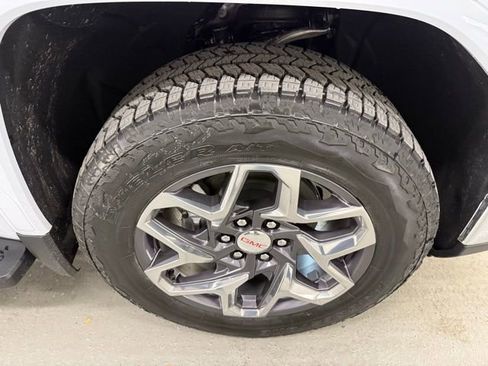 New 2026 GMC Sierra 1500 SLT w/ SLT Premium Plus Package image 4