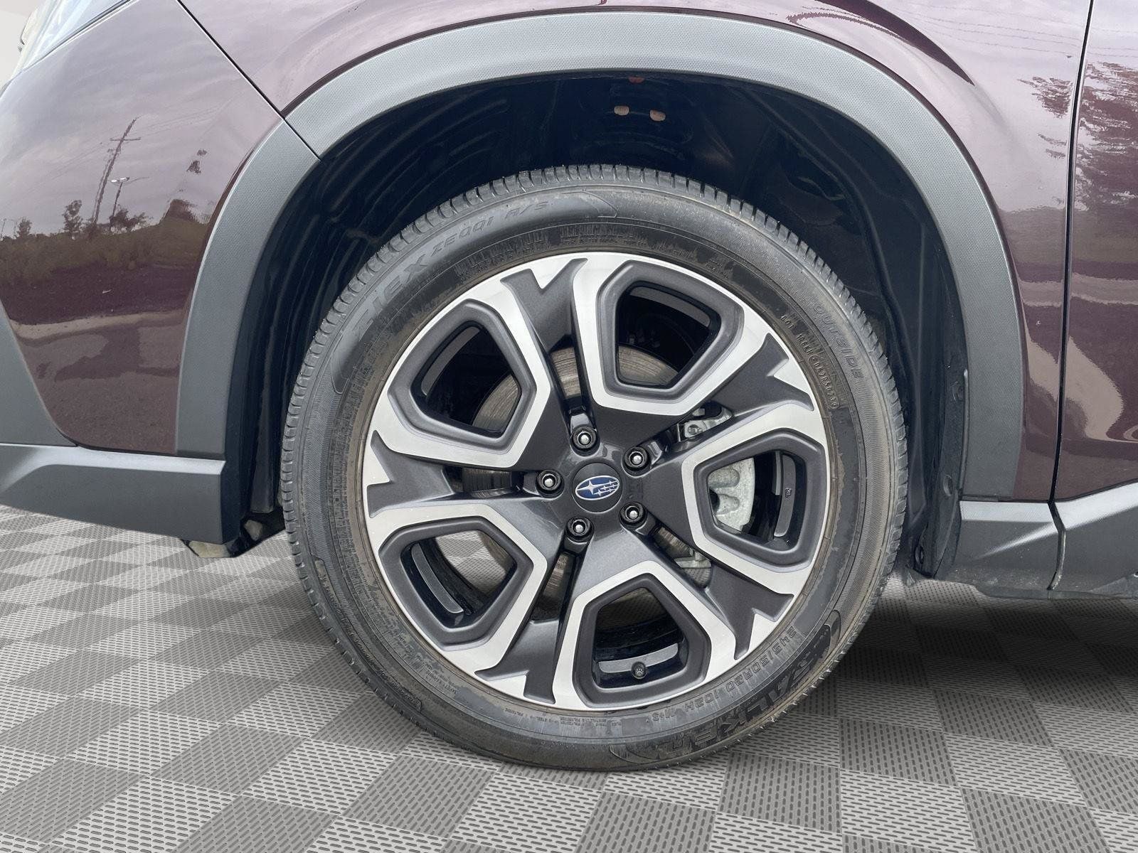 Used 2024 Subaru Ascent Touring AWD/4WD image 32
