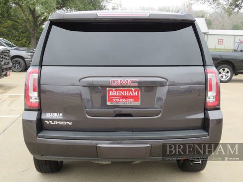 Used 2018 GMC Yukon SLT w/ Premium Edition image 5