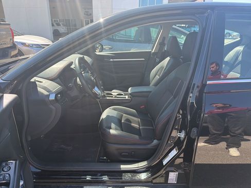 Used 2023 Nissan Altima 2.5 SR image 3