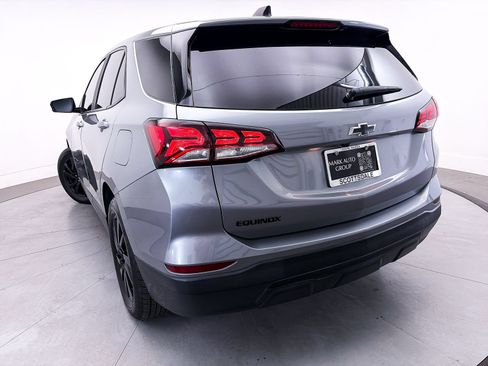 Used 2024 Chevrolet Equinox LS w/ LS Convenience Package FWD image 4