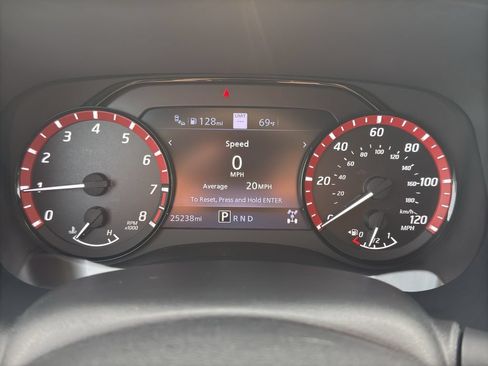 Certified 2023 Nissan Frontier PRO-4X w/ Technology Package AWD/4WD image 18