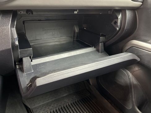 Used 2021 Toyota Tacoma SR5 image 26