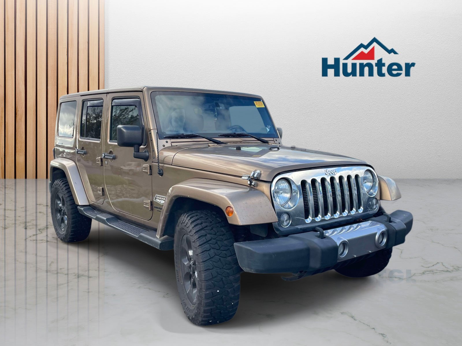 Used 2015 Jeep Wrangler Unlimited Sahara w/ Connectivity Group AWD/4WD image 1
