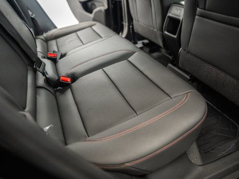 New 2026 Chevrolet Trax RS w/ Sunroof Package FWD image 31