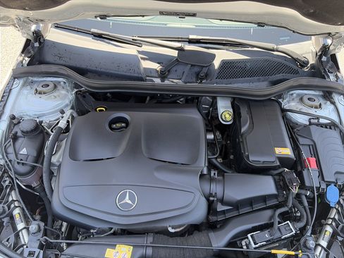 Used 2016 Mercedes-Benz CLA 250 image 12