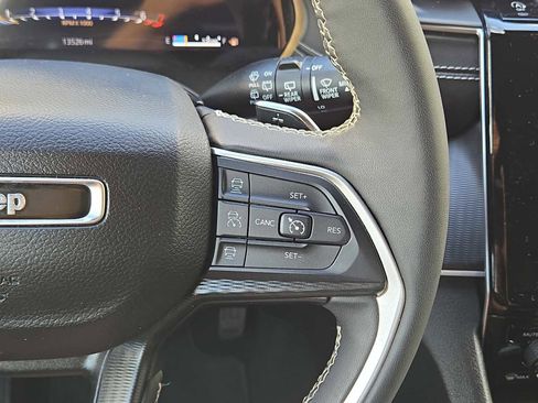 Used 2024 Jeep Grand Cherokee L Laredo w/ Luxury Tech Group I image 46