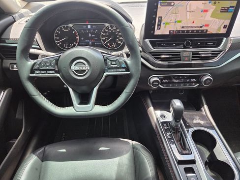 Used 2024 Nissan Altima 2.0 SR FWD image 22