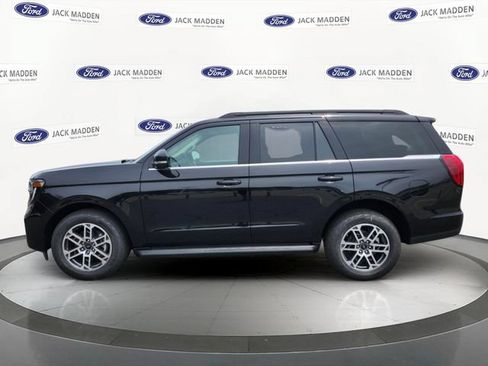 New 2026 Ford Expedition Active AWD/4WD image 2