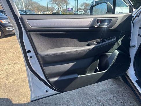 Used 2017 Subaru Outback 2.5i Premium w/ Popular Package #1 image 18