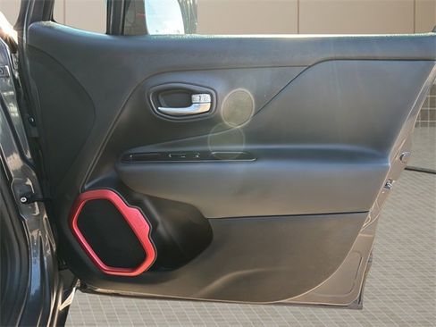 Certified 2022 Jeep Renegade Trailhawk image 35