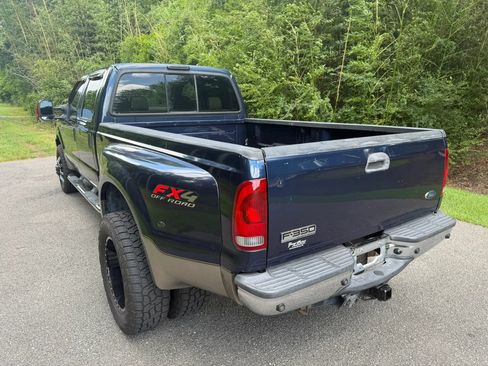 Used 2006 Ford F350 Lariat AWD/4WD image 8