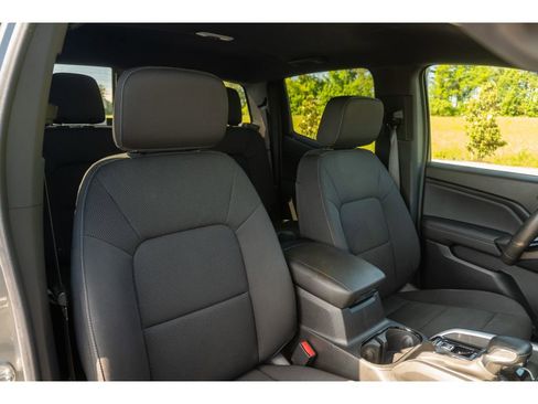 Used 2023 Chevrolet Colorado LT w/ LT Convenience Package II RWD image 18