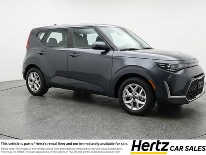 Used 2025 Kia Soul LX w/ LX Technology Package