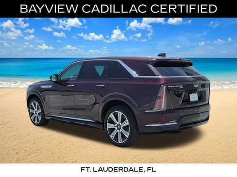 Certified 2025 Cadillac Escalade IQ Luxury 2 w/ LPO, Premium Carpet Package AWD/4WD image 4