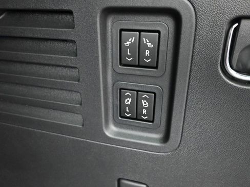 New 2026 Buick Enclave Preferred w/ Power Package image 12