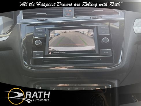 Used 2024 Volkswagen Tiguan S image 15