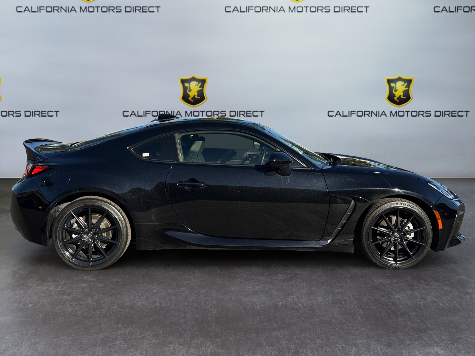 Used 2023 Toyota GR86 Premium w/ ALL Weather Mat Package (TMS) RWD image 6