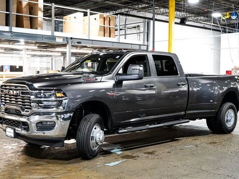New 2026 RAM 3500 Tradesman AWD/4WD image 4