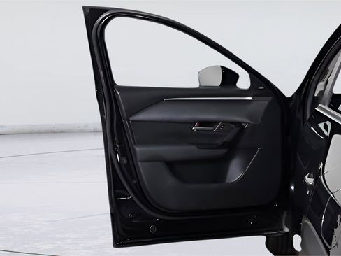 Used 2024 MAZDA CX-50 AWD 2.5 S w/ Cargo Package image 38