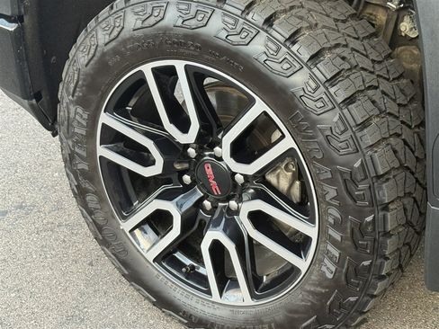 Used 2019 GMC Sierra 1500 AT4 w/ AT4 Premium Package image 27